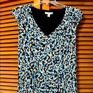 Comfy and soft v neck spring / summer casual dress Size 14
